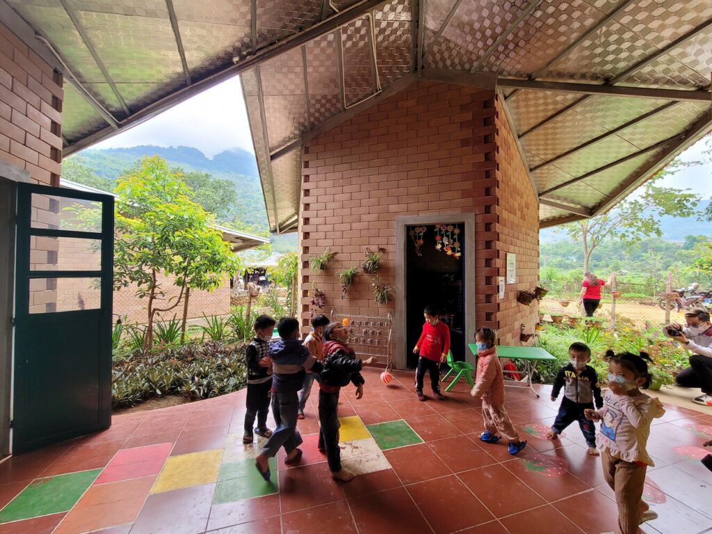 Trường tiểu học Nà Khoang như bông hoa giữa núi đồi - Ảnh 5